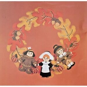 Vintage 1990 Bucilla Felt Lil Pilgrim Wreath Kit 40410 Thanksgiving Fall DIY 13"